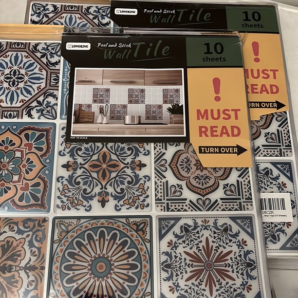 Wall tiles - Picture 3 of 3